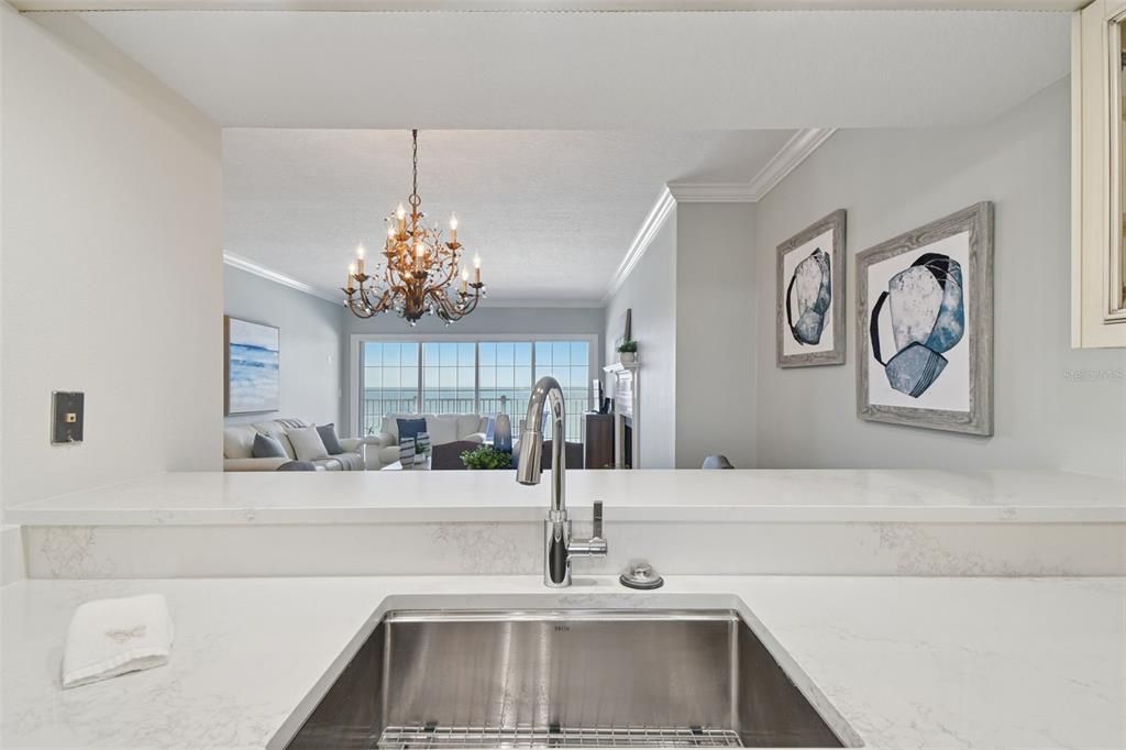 For Sale: $1,150,000 (2 beds, 2 baths, 1390 Square Feet)