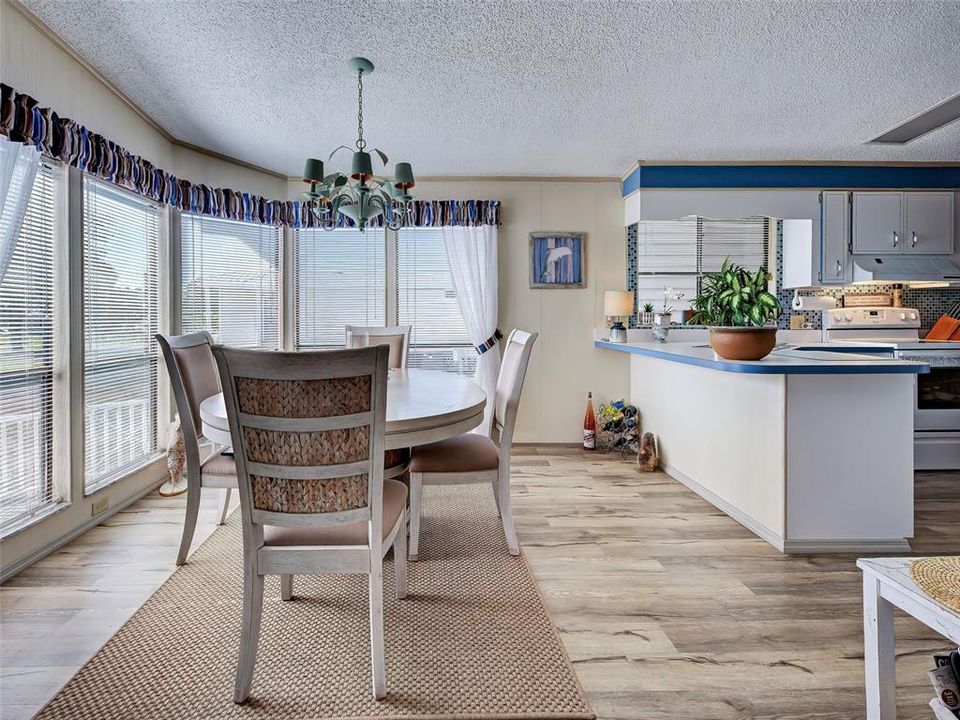 En Venta: $184,900 (2 camas, 2 baños, 1444 Pies cuadrados)