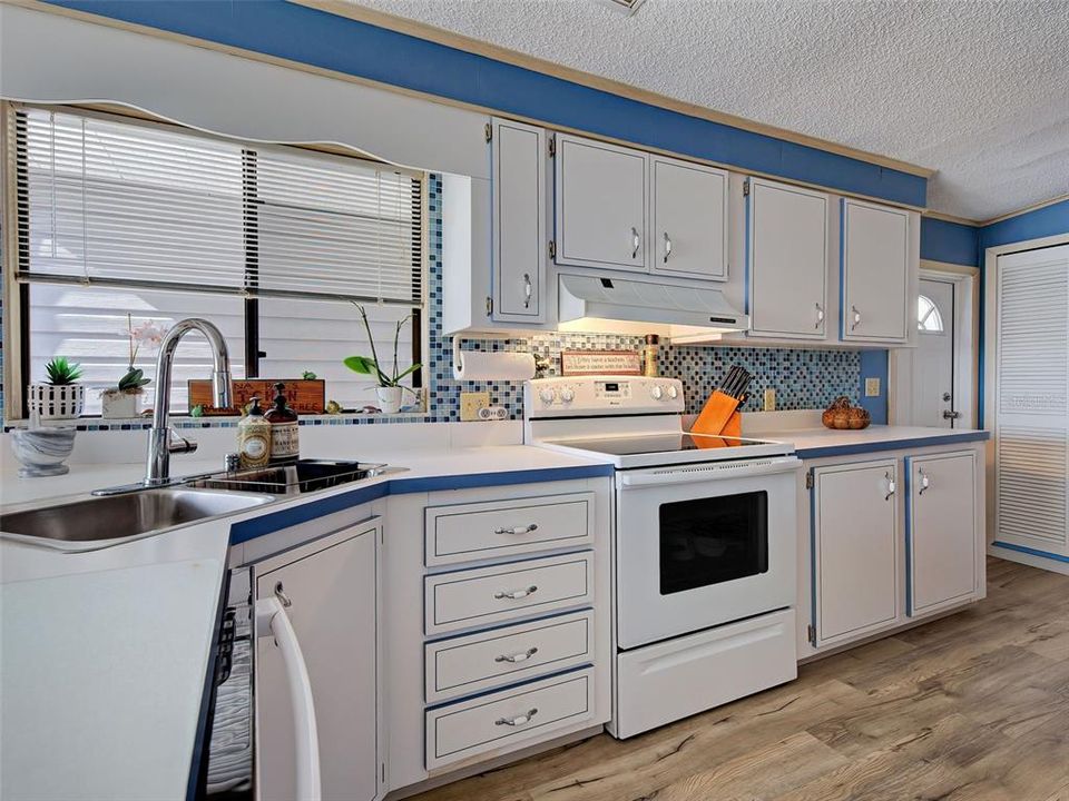 En Venta: $184,900 (2 camas, 2 baños, 1444 Pies cuadrados)