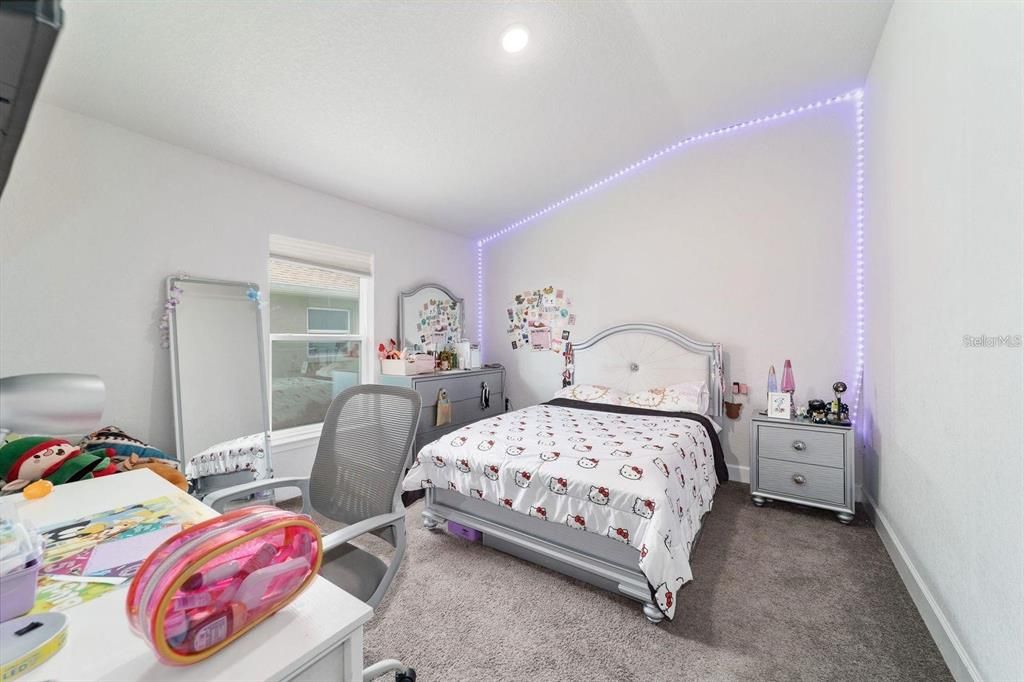 For Sale: $309,900 (4 beds, 2 baths, 1608 Square Feet)