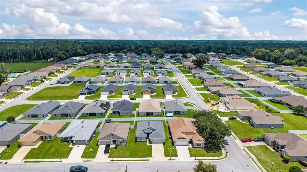 For Sale: $309,900 (4 beds, 2 baths, 1608 Square Feet)