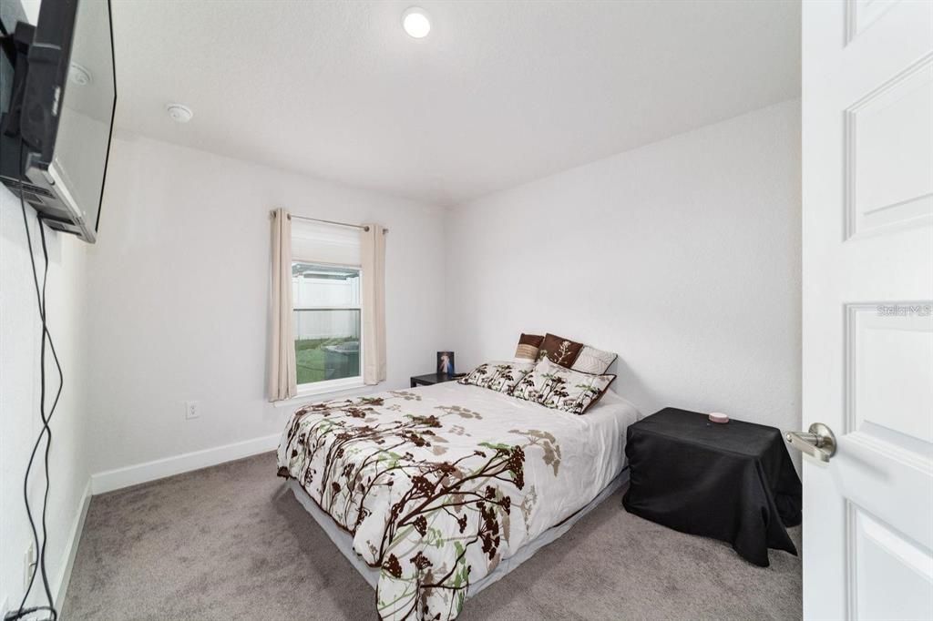 For Sale: $309,900 (4 beds, 2 baths, 1608 Square Feet)