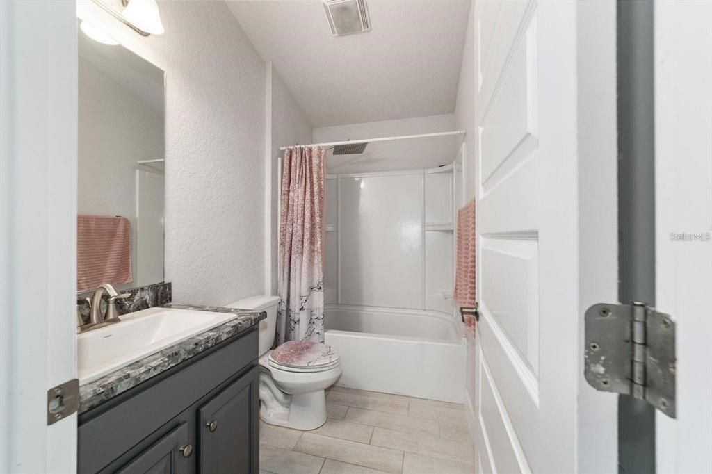 For Sale: $309,900 (4 beds, 2 baths, 1608 Square Feet)