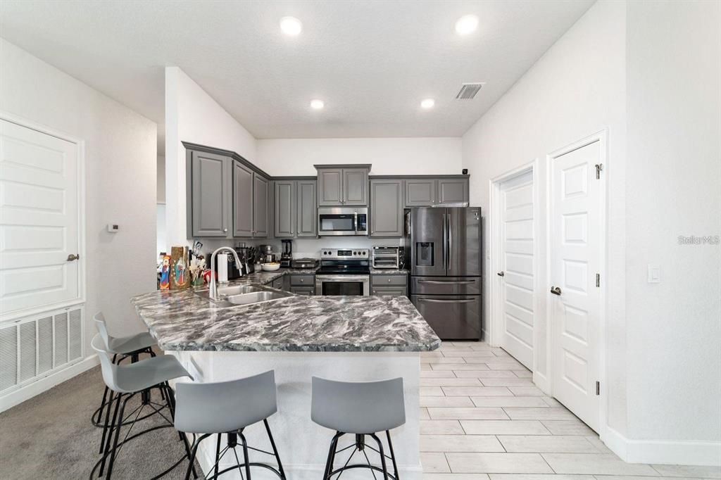 For Sale: $309,900 (4 beds, 2 baths, 1608 Square Feet)