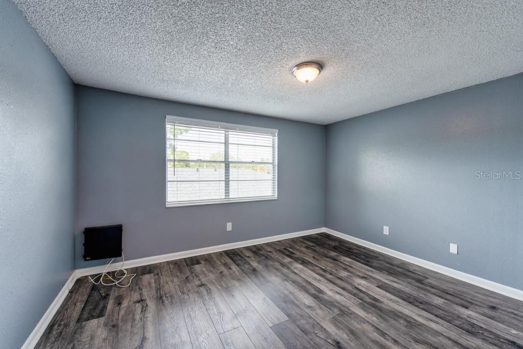 待售: $625,000 (7 贝兹, 0 浴室, 3564 平方英尺)