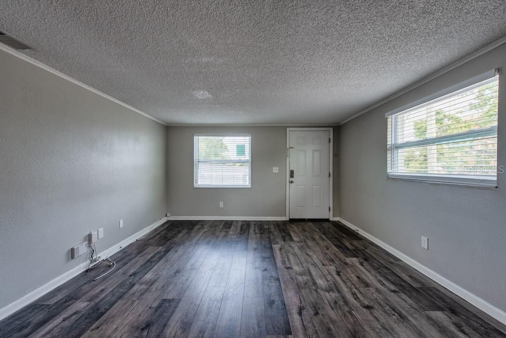 待售: $625,000 (7 贝兹, 0 浴室, 3564 平方英尺)