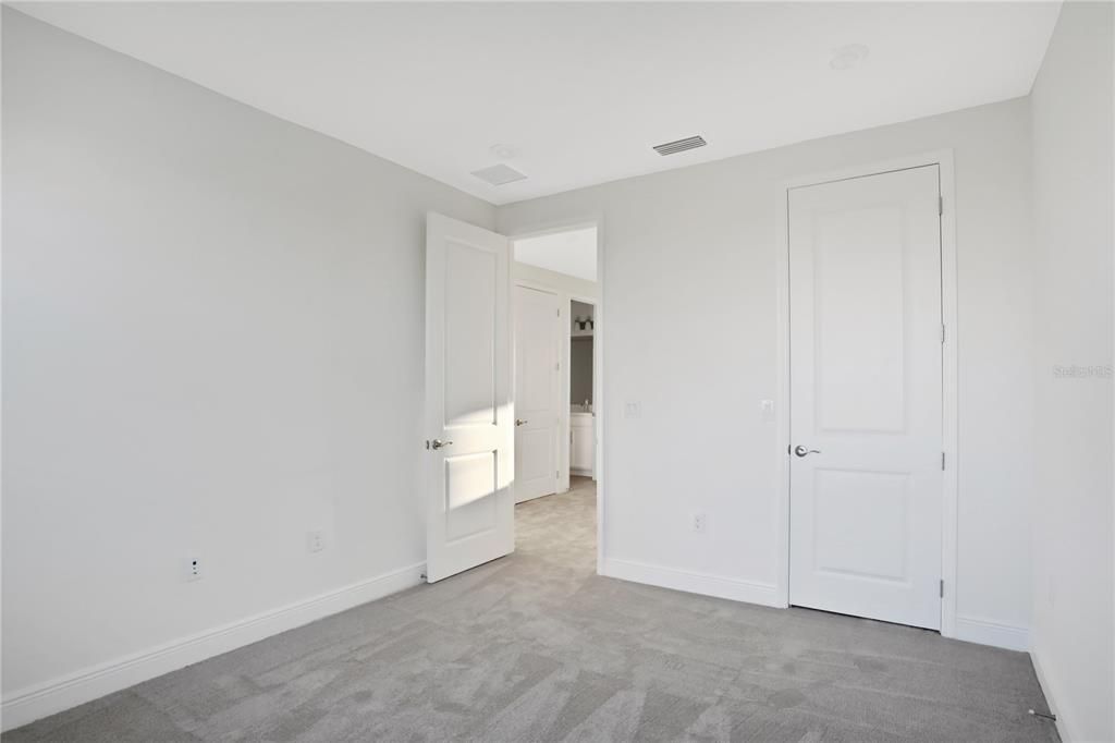 For Sale: $319,990 (3 beds, 2 baths, 1807 Square Feet)