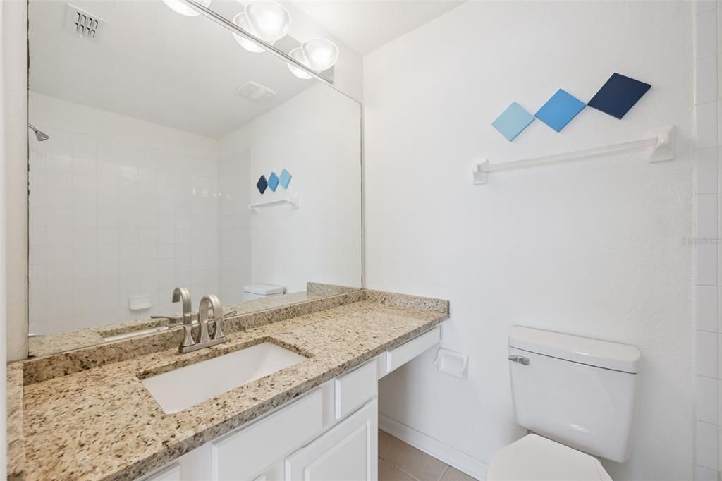 For Sale: $245,000 (2 beds, 2 baths, 1138 Square Feet)