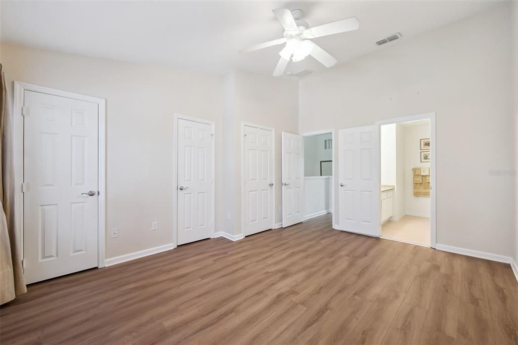 For Sale: $245,000 (2 beds, 2 baths, 1138 Square Feet)