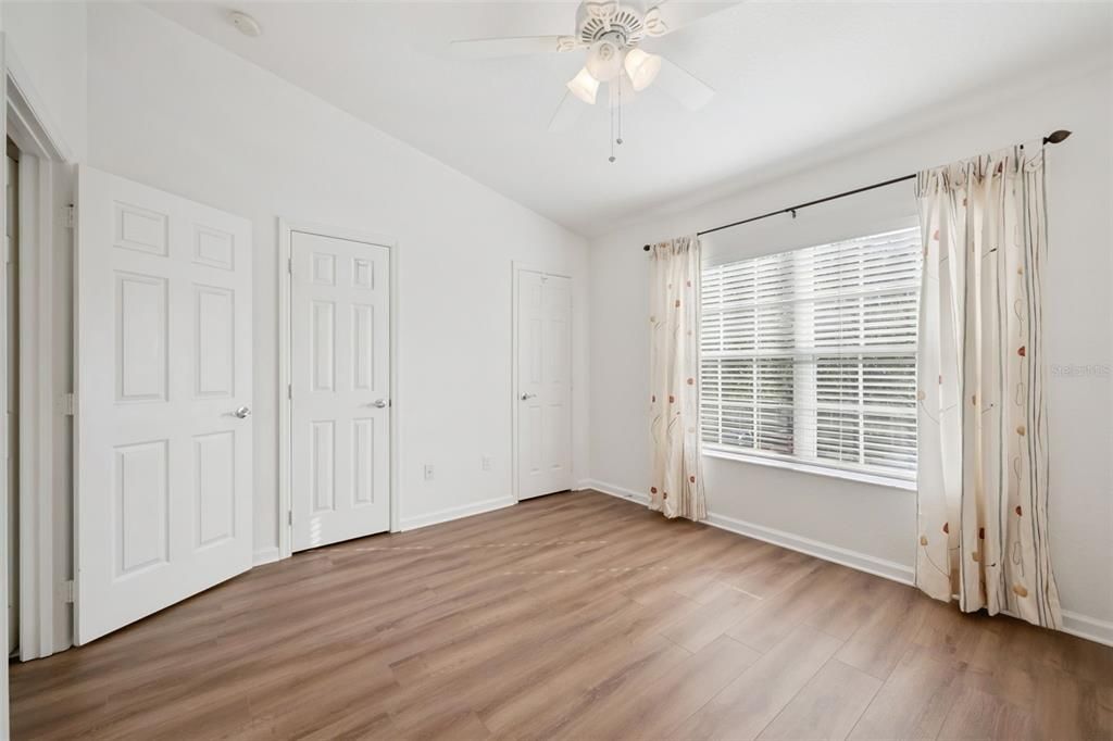 For Sale: $245,000 (2 beds, 2 baths, 1138 Square Feet)