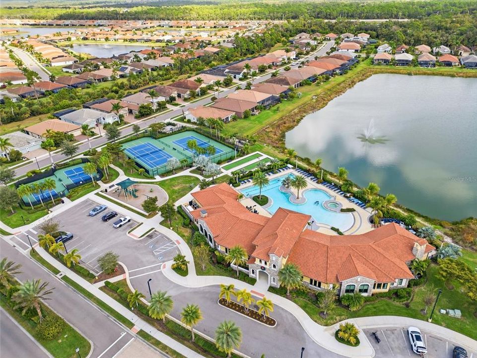 待售: $537,900 (3 贝兹, 2 浴室, 2373 平方英尺)