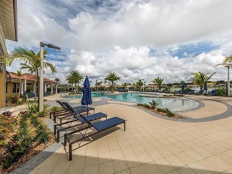 待售: $537,900 (3 贝兹, 2 浴室, 2373 平方英尺)