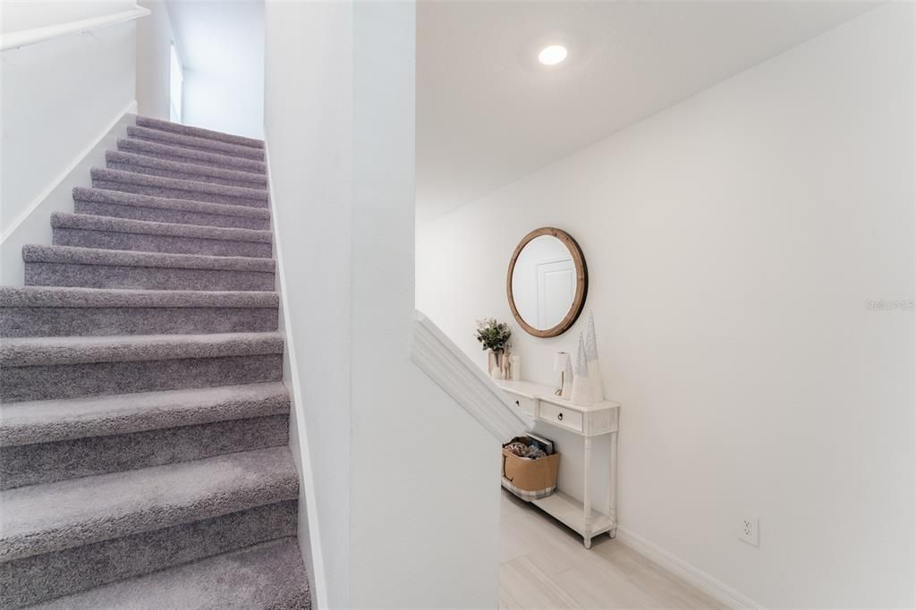 For Sale: $425,000 (5 beds, 2 baths, 2264 Square Feet)