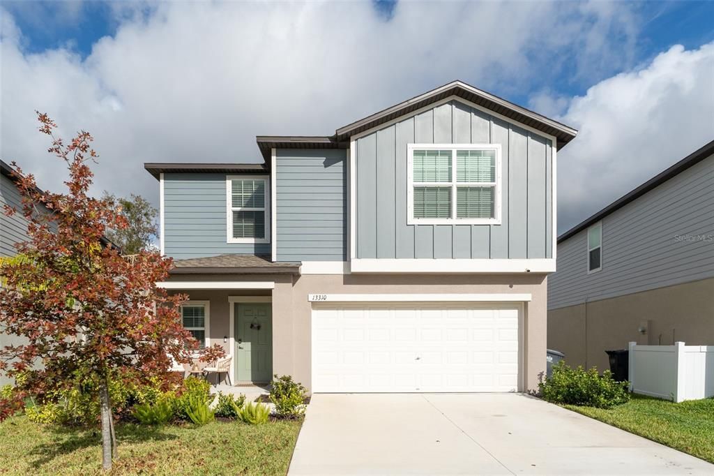 For Sale: $425,000 (5 beds, 2 baths, 2264 Square Feet)