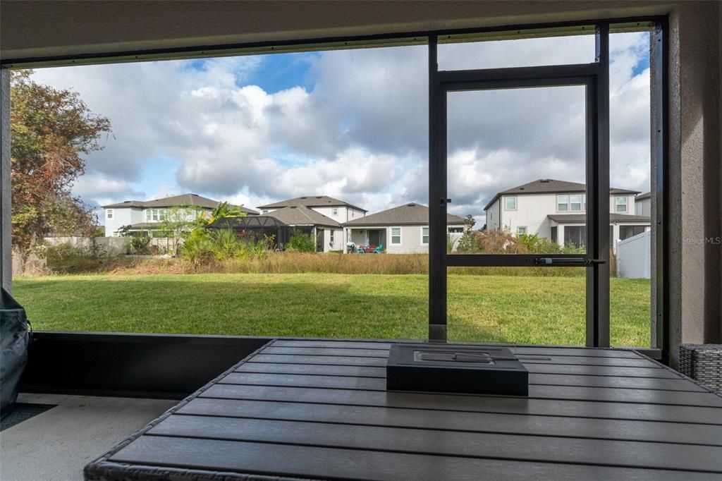 For Sale: $425,000 (5 beds, 2 baths, 2264 Square Feet)