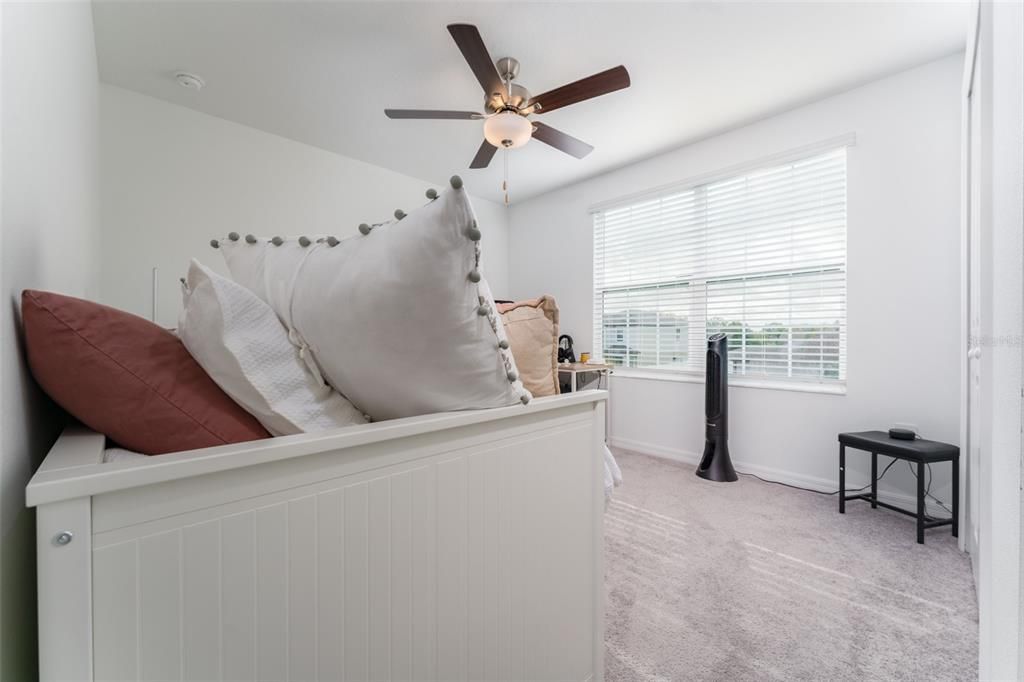 For Sale: $425,000 (5 beds, 2 baths, 2264 Square Feet)