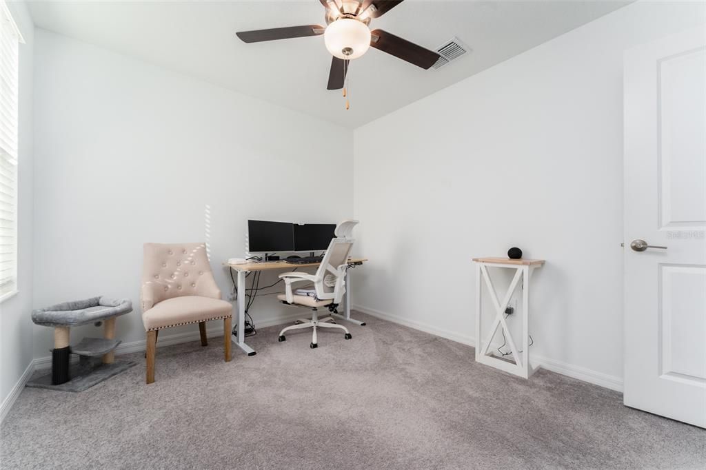 For Sale: $425,000 (5 beds, 2 baths, 2264 Square Feet)