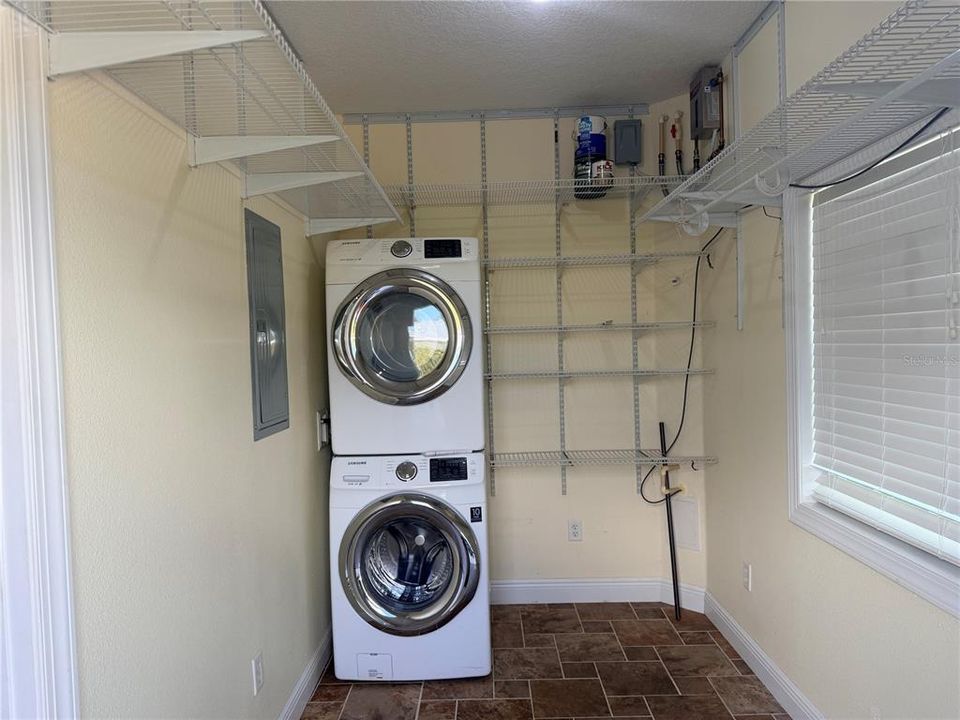 For Sale: $189,900 (0.14 acres)