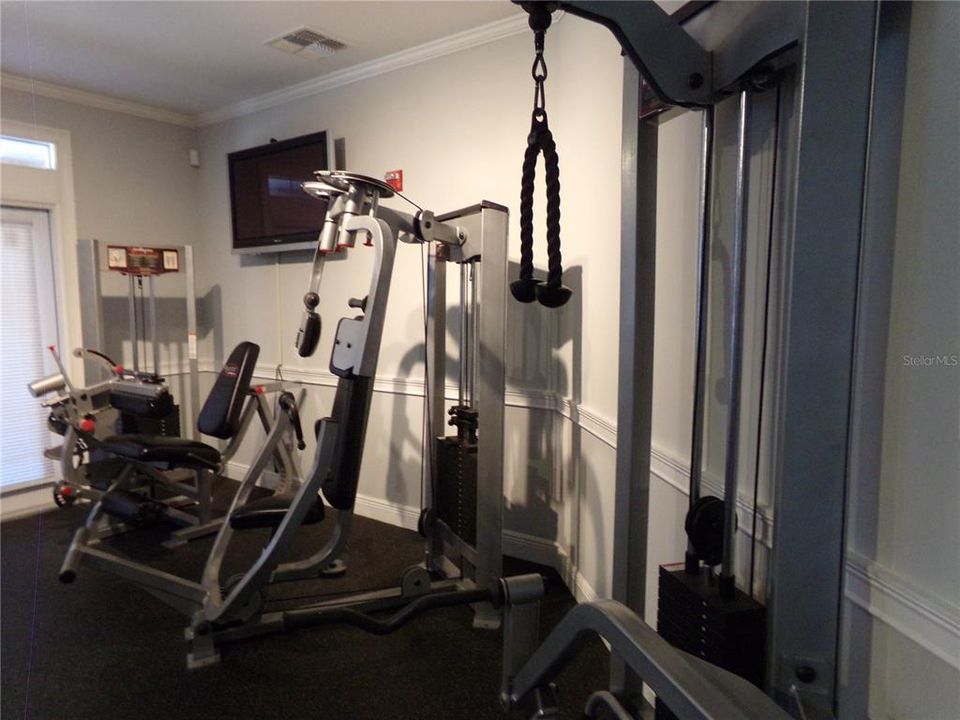 For Rent: $2,000 (2 beds, 2 baths, 1068 Square Feet)