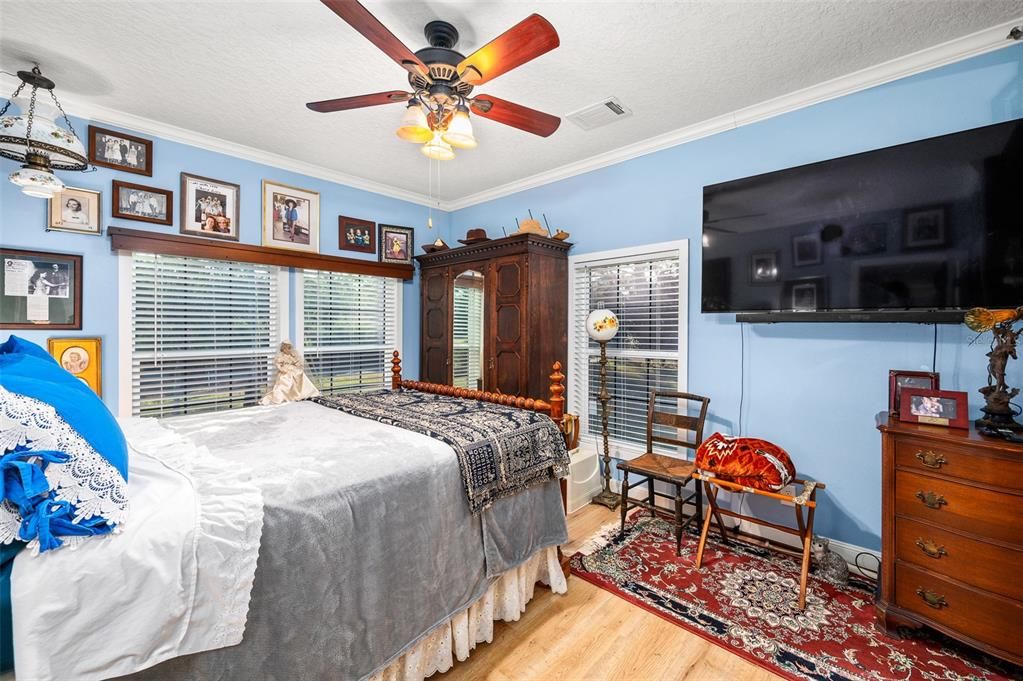 На продажу: $950,000 (2 спален, 2 ванн, 2280 Квадратных фут)