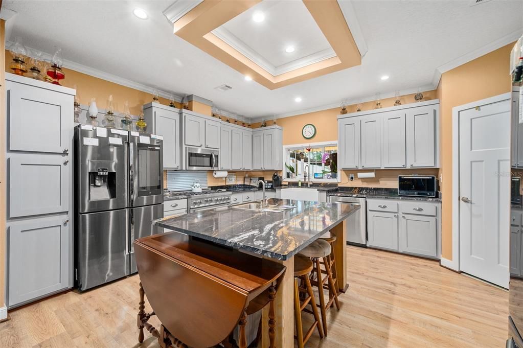 На продажу: $950,000 (2 спален, 2 ванн, 2280 Квадратных фут)