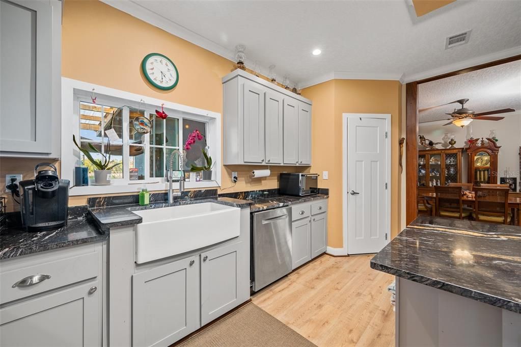 На продажу: $950,000 (2 спален, 2 ванн, 2280 Квадратных фут)