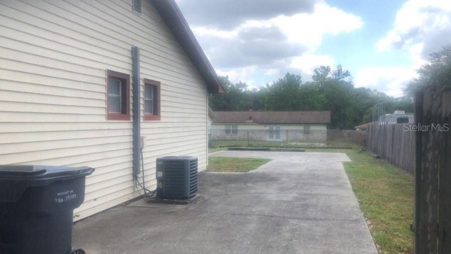 出租: $2,100 (4 贝兹, 2 浴室, 1416 平方英尺)