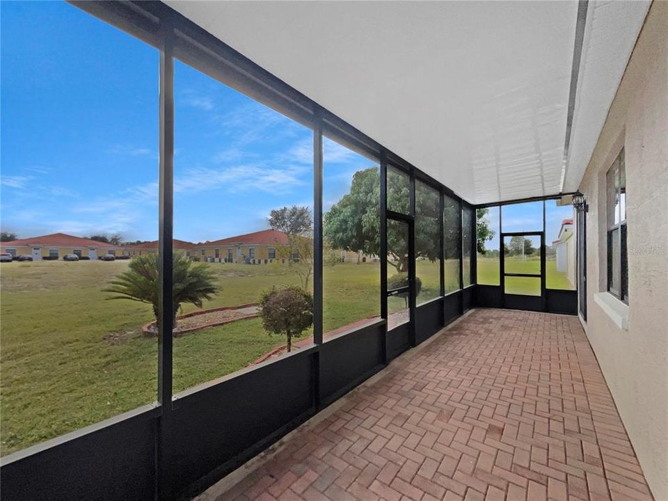 En Venta: $281,000 (4 camas, 2 baños, 1836 Pies cuadrados)