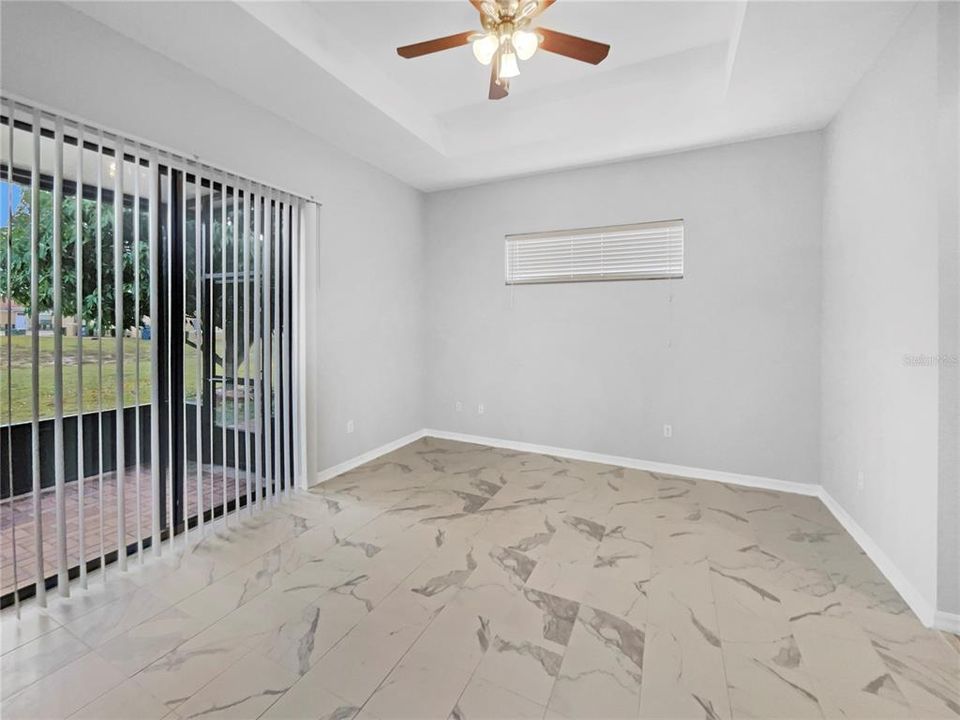 En Venta: $281,000 (4 camas, 2 baños, 1836 Pies cuadrados)