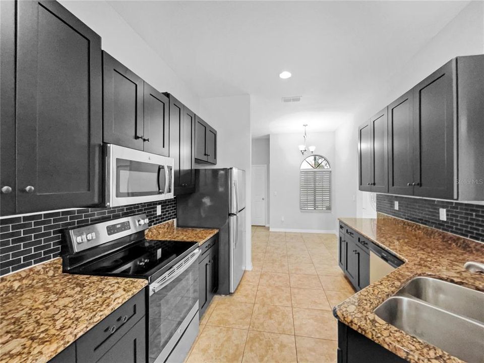 En Venta: $281,000 (4 camas, 2 baños, 1836 Pies cuadrados)