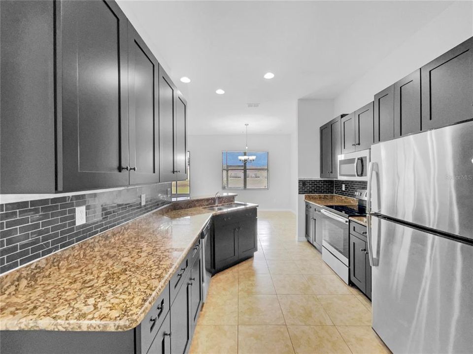 En Venta: $281,000 (4 camas, 2 baños, 1836 Pies cuadrados)