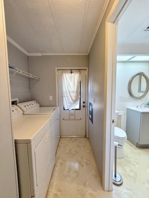 На продажу: $165,000 (2 спален, 2 ванн, 1440 Квадратных фут)