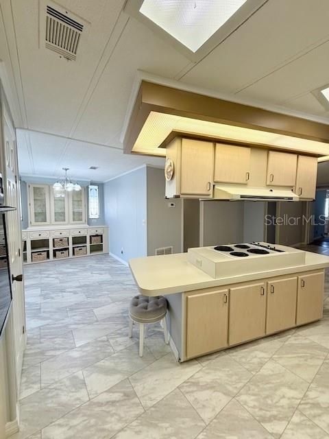 На продажу: $165,000 (2 спален, 2 ванн, 1440 Квадратных фут)