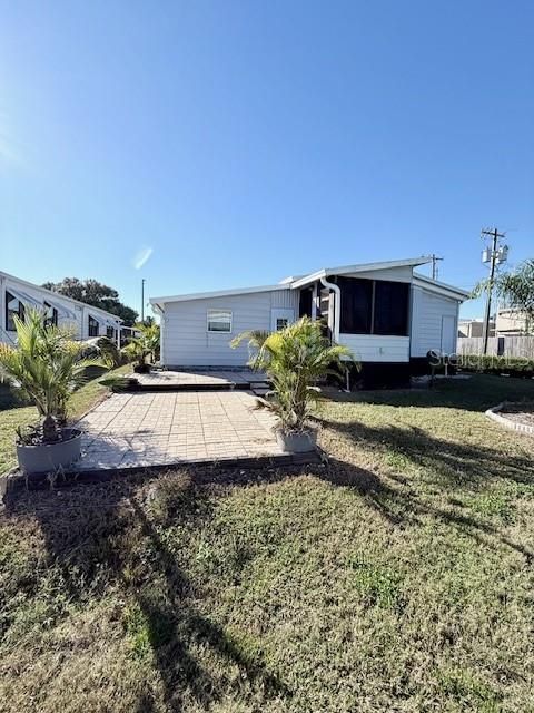 На продажу: $165,000 (2 спален, 2 ванн, 1440 Квадратных фут)