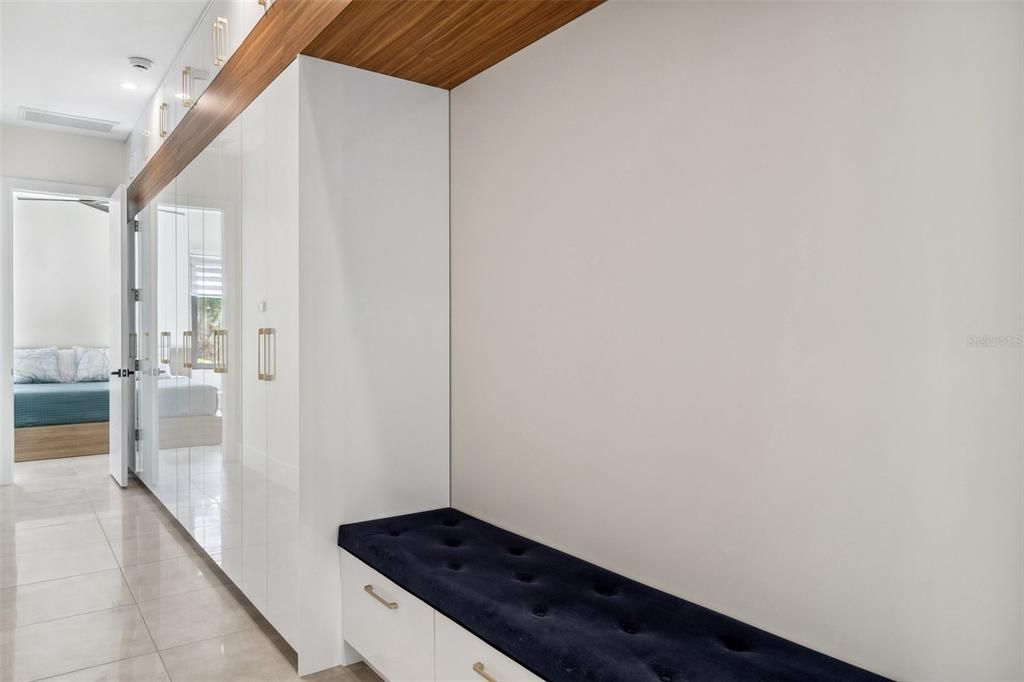 待售: $1,749,000 (5 贝兹, 4 浴室, 3701 平方英尺)