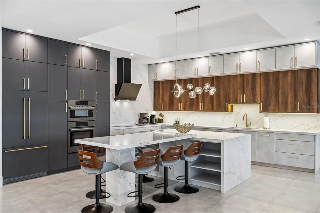 待售: $1,749,000 (5 贝兹, 4 浴室, 3701 平方英尺)