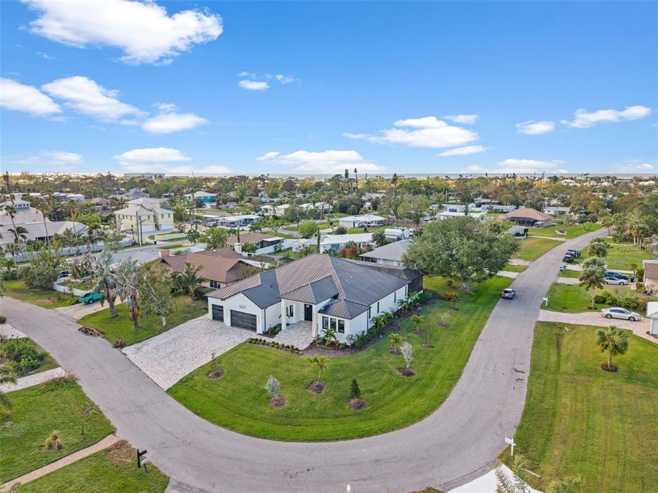 待售: $1,749,000 (5 贝兹, 4 浴室, 3701 平方英尺)