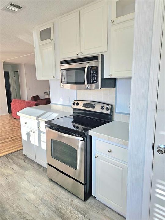 En Venta: $205,000 (3 camas, 2 baños, 1296 Pies cuadrados)