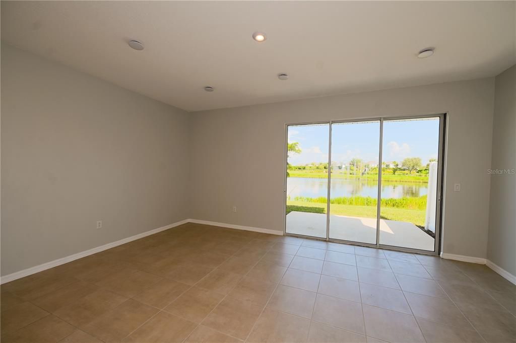 For Rent: $2,150 (3 beds, 2 baths, 1597 Square Feet)