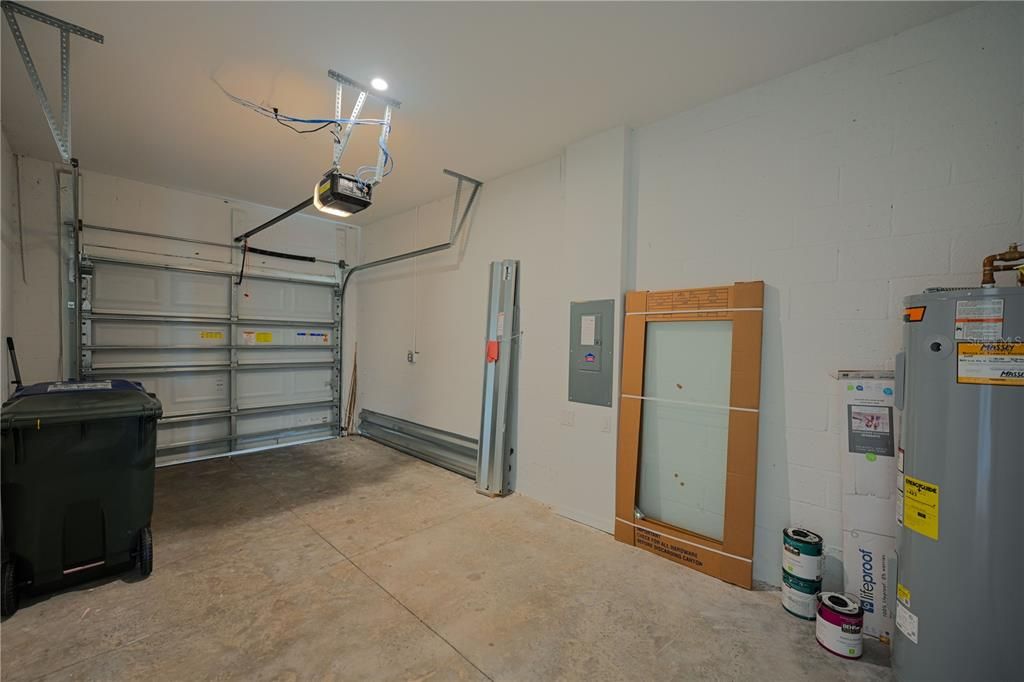 For Rent: $2,150 (3 beds, 2 baths, 1597 Square Feet)