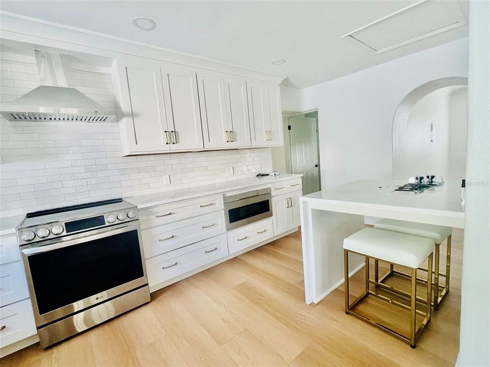 For Rent: $7,000 (2 beds, 2 baths, 1700 Square Feet)