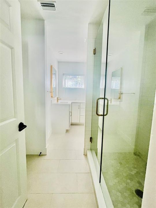 For Rent: $7,000 (2 beds, 2 baths, 1700 Square Feet)