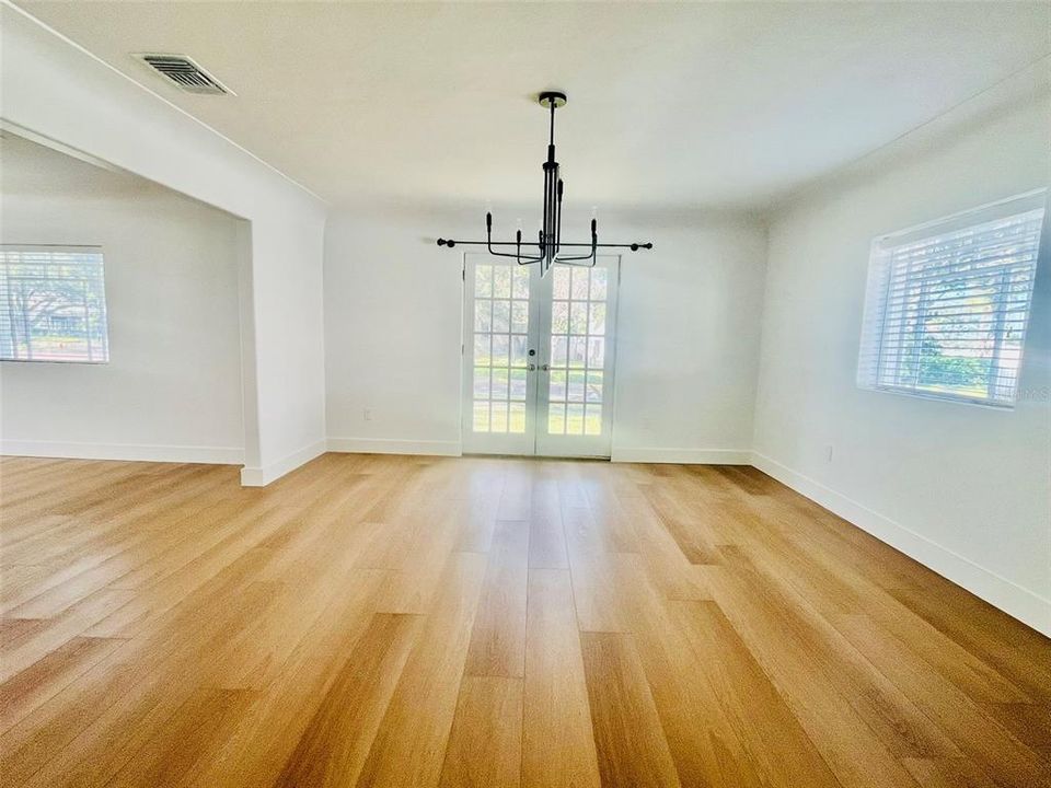 For Rent: $7,000 (2 beds, 2 baths, 1700 Square Feet)