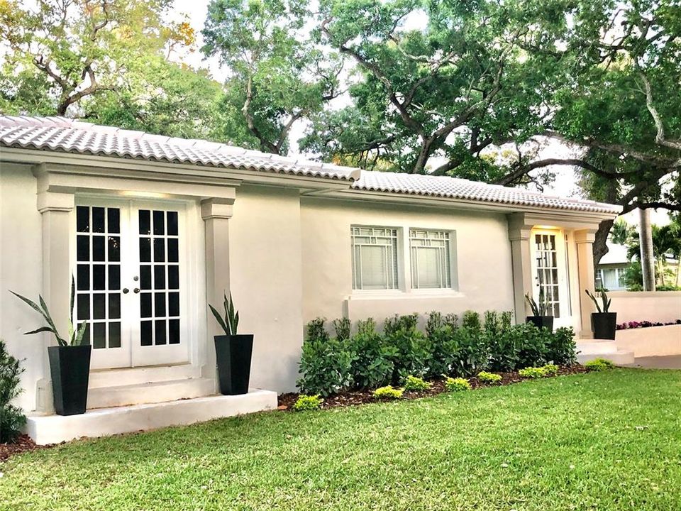 For Rent: $7,000 (2 beds, 2 baths, 1700 Square Feet)