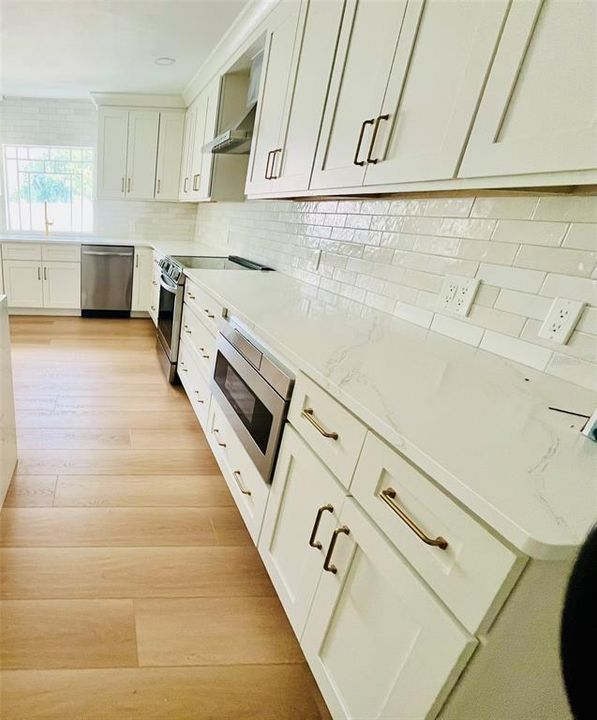 For Rent: $7,000 (2 beds, 2 baths, 1700 Square Feet)