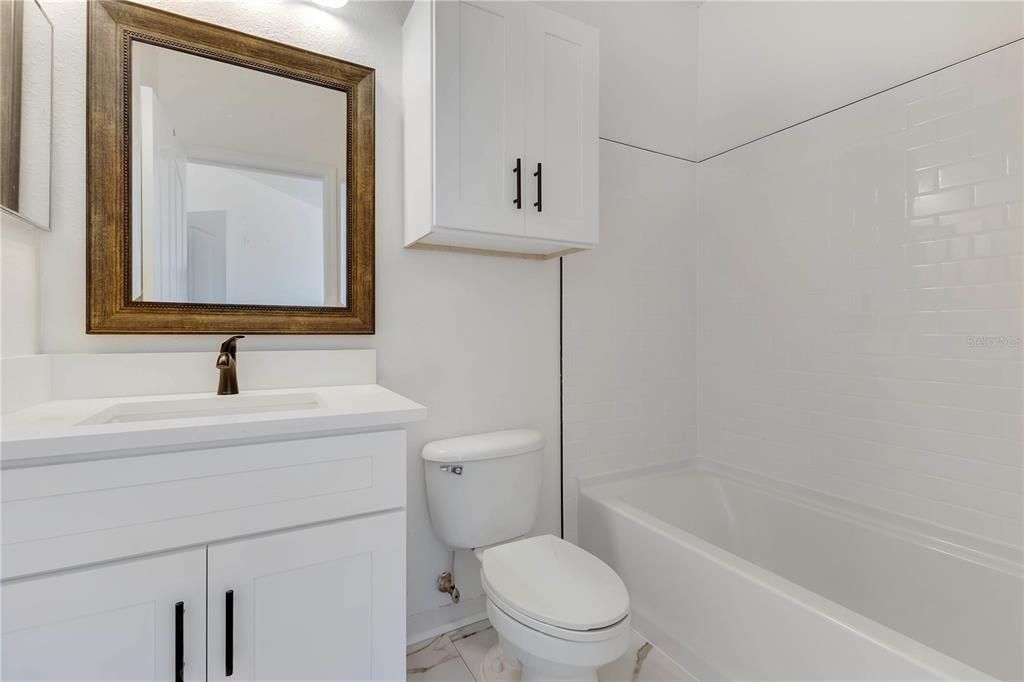 For Rent: $2,000 (2 beds, 2 baths, 1111 Square Feet)