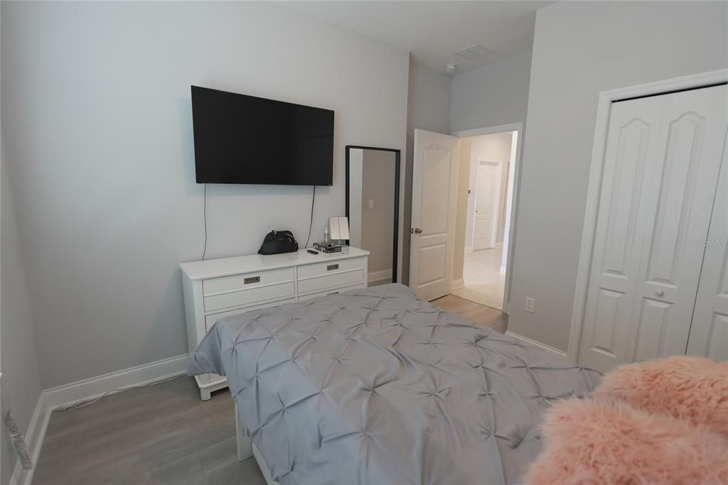 En Venta: $614,999 (4 camas, 3 baños, 2328 Pies cuadrados)