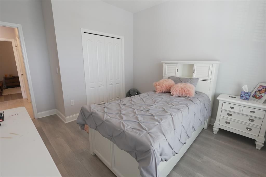 En Venta: $614,999 (4 camas, 3 baños, 2328 Pies cuadrados)