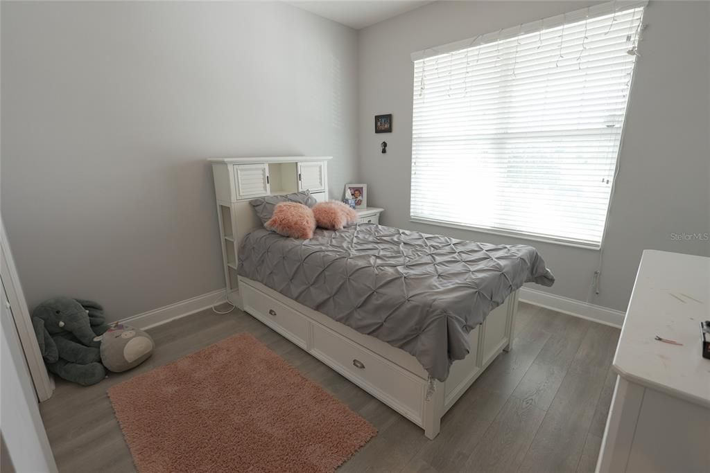 En Venta: $614,999 (4 camas, 3 baños, 2328 Pies cuadrados)