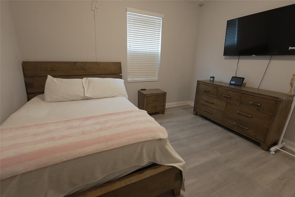 En Venta: $614,999 (4 camas, 3 baños, 2328 Pies cuadrados)